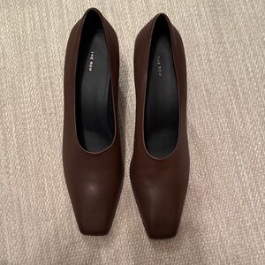 The Row Square Loafer Pump - 37.5